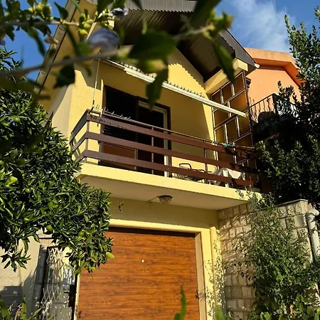 Lorena Rooms Risan Exterior photo