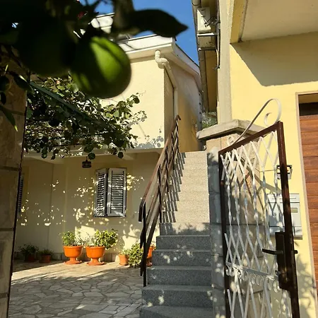 Lorena Rooms Risan Exterior photo